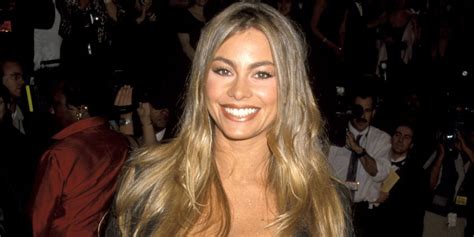 sofia vergara joven|El antes y después de los famosos: Las espectaculares fotos de。